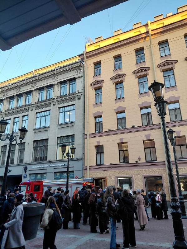 Фото поста канала  Бумага: всё о Петербурге