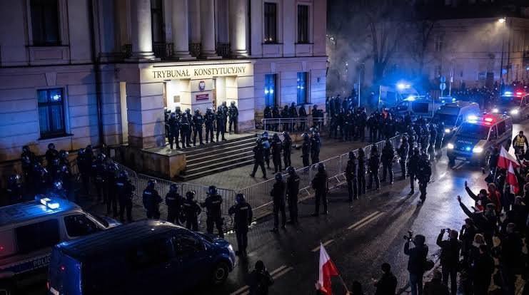 Фото поста канала  Пестель на рейве