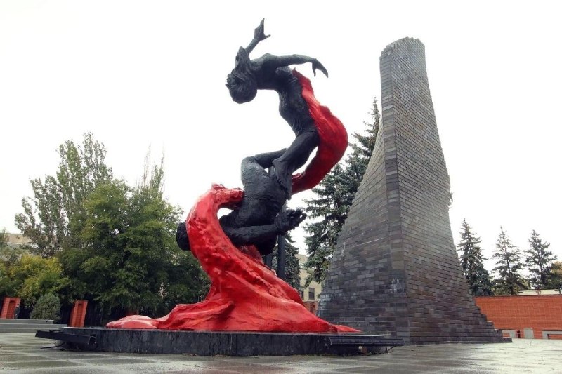 Фото поста канала  Треш Донецк ⚒ | ЧП Макеевка