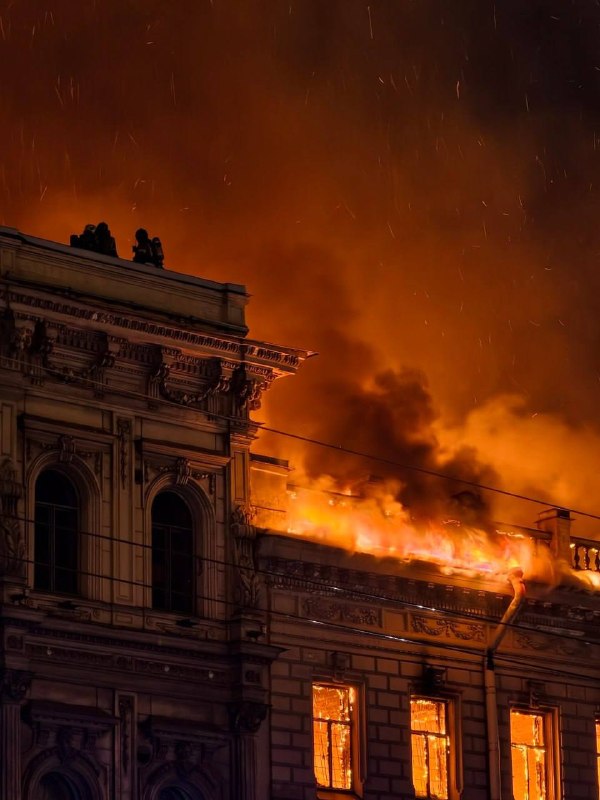 Фото поста канала Петербург с огоньком